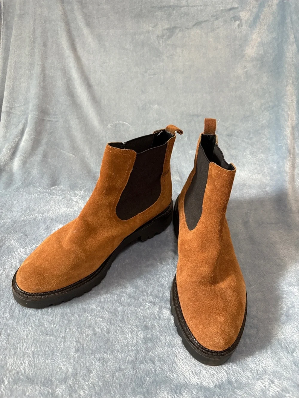 Caslon Men's Suede Chukka Boots in Cognac